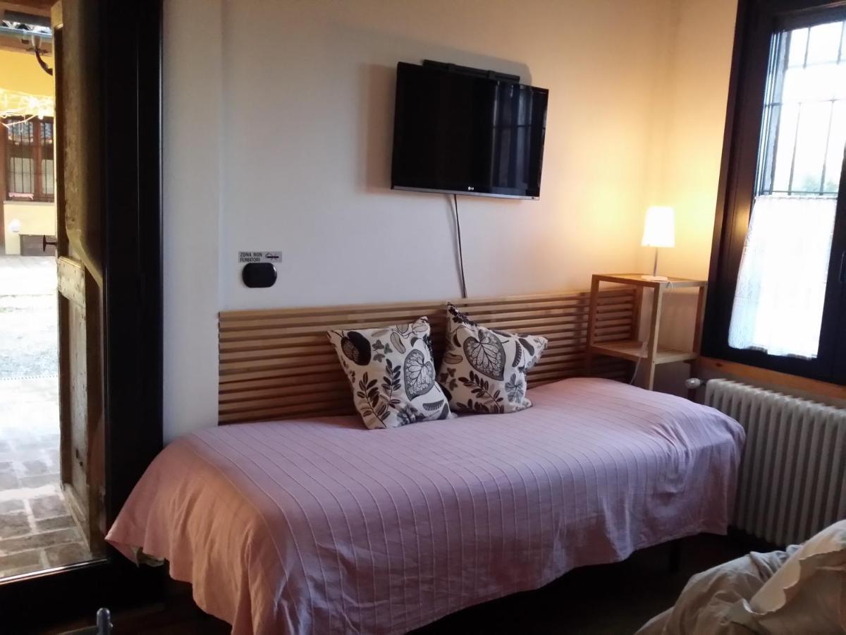Bed and Breakfast R&B Albero Cavo Parma Zimmer foto